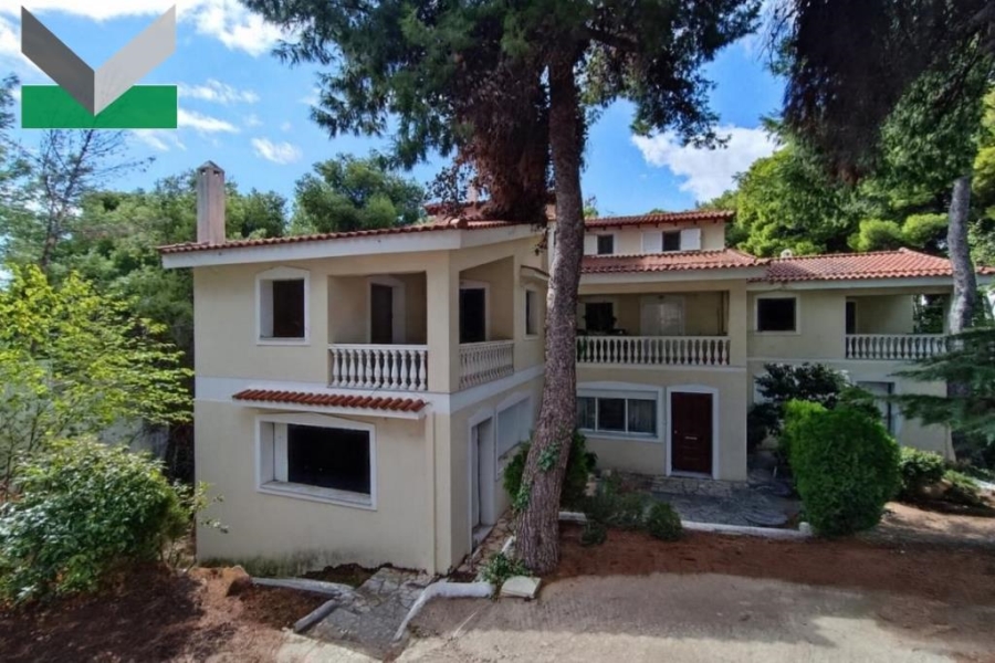 (Προς Πώληση) Κατοικία Μεζονέτα || Ανατολική Αττική/Θρακομακεδόνες - 290 τ.μ, 3 Υ/Δ, 220.000€ 